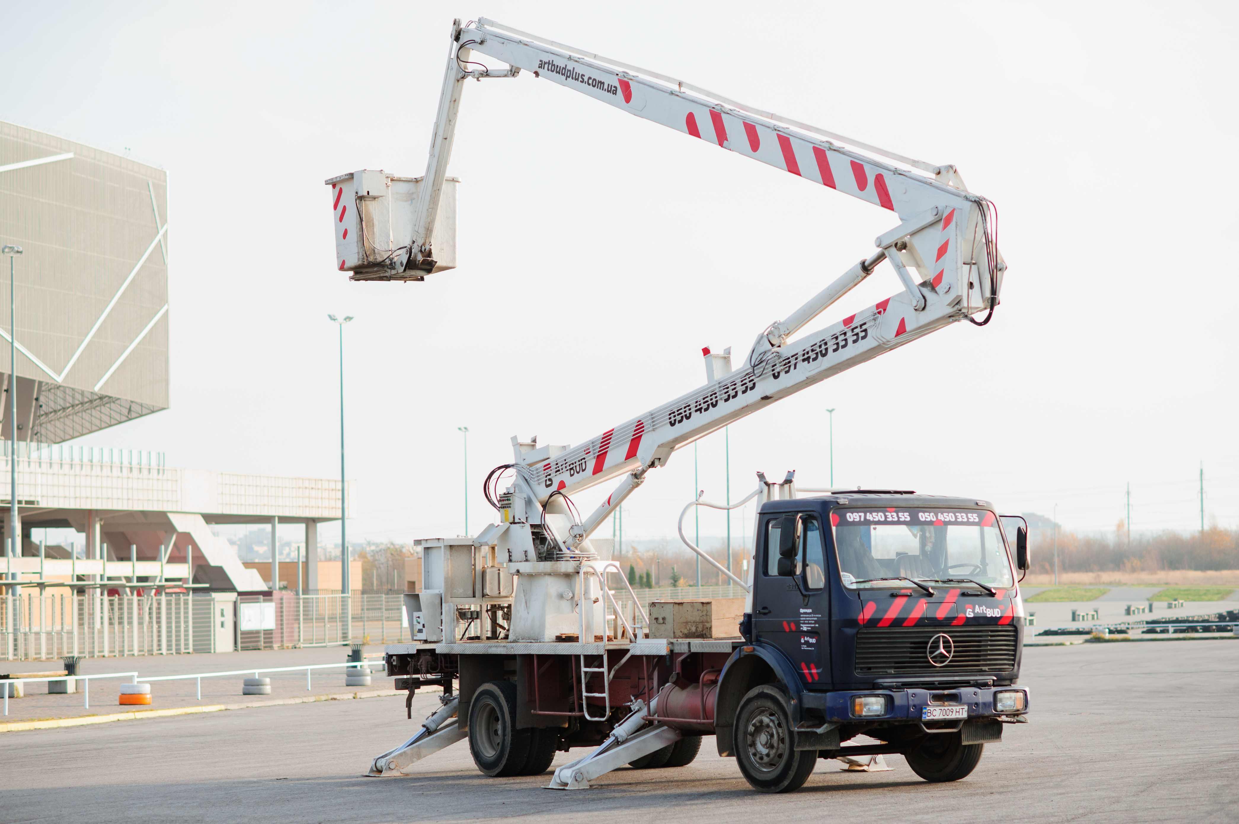 mercedes-26-meters